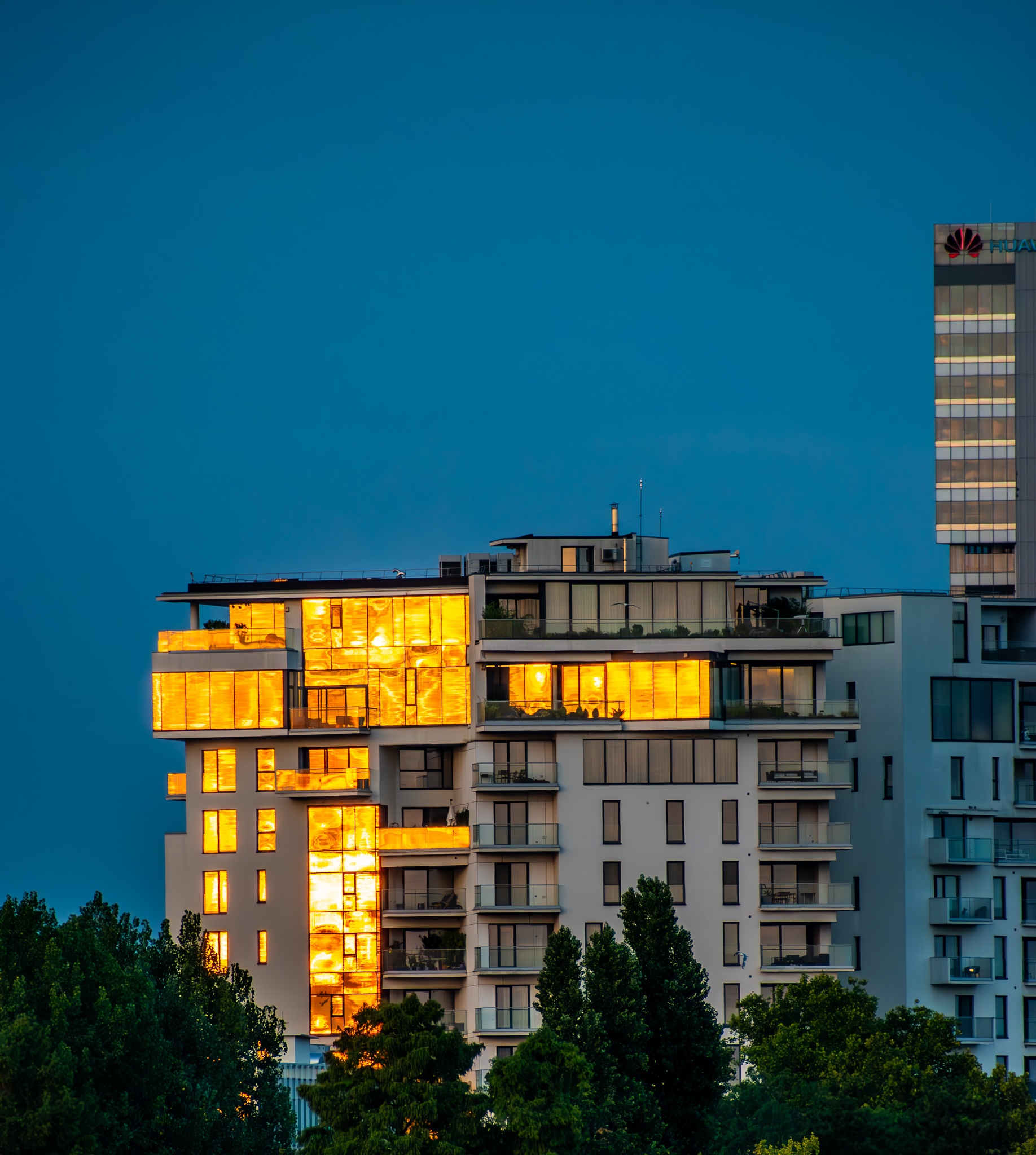 Sunlight Apartment Building